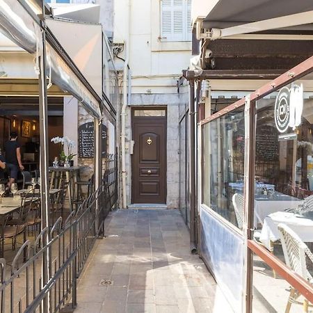 Appartement Authentique Situe En Plein Centre D'Antibes Exterior photo